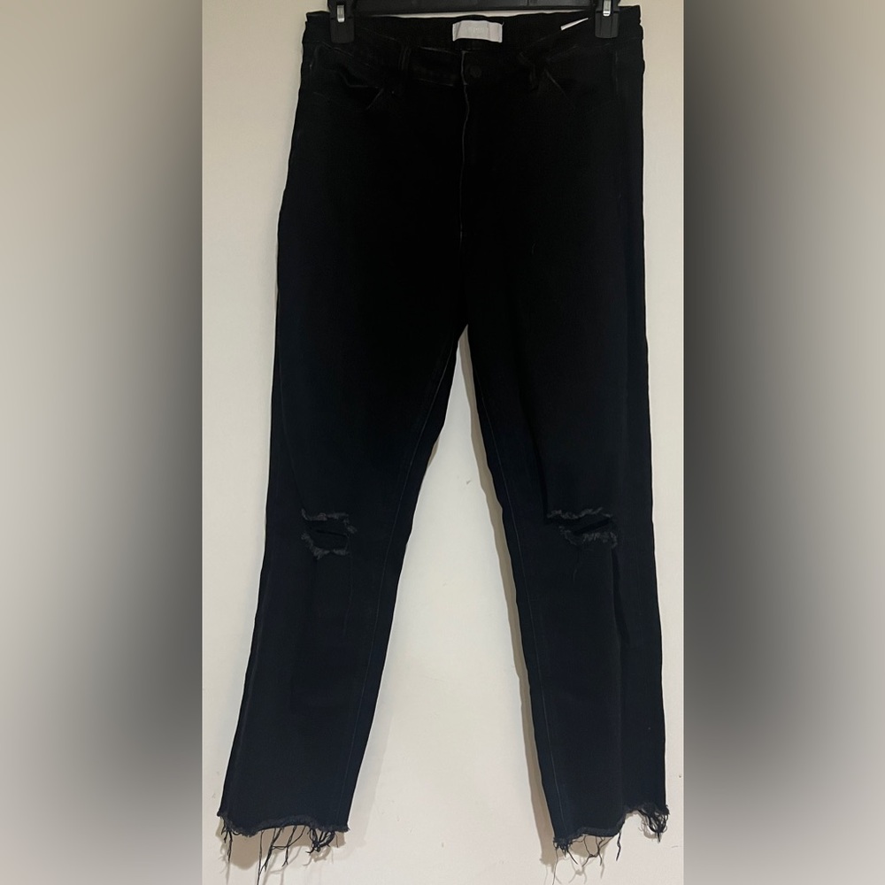 Women’s Vervet Black Distressed Jeans